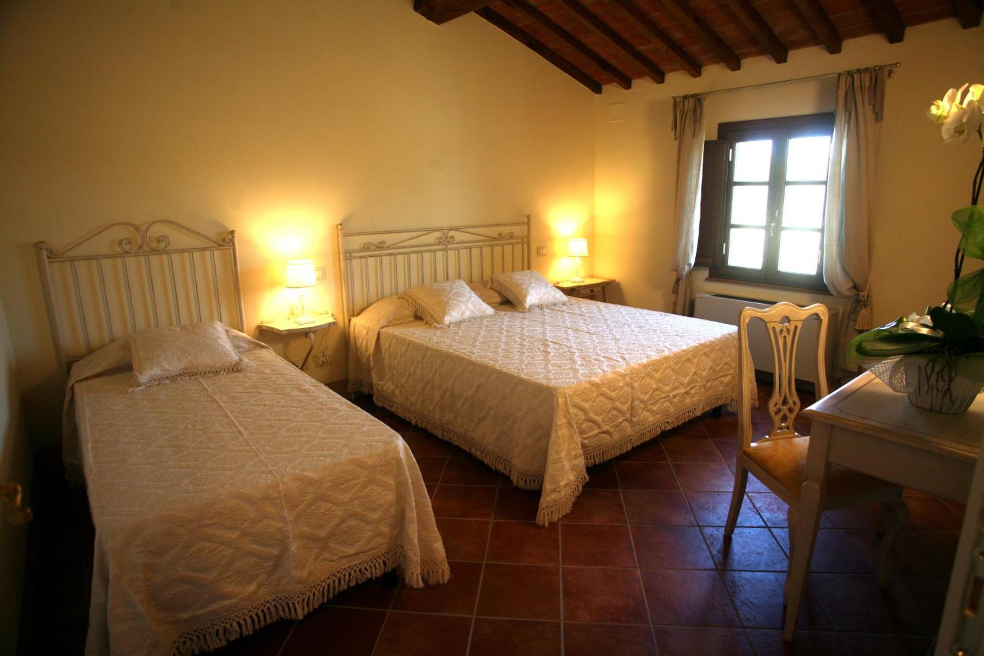 Le Colombaie Country Resort Ponsacco Extérieur photo