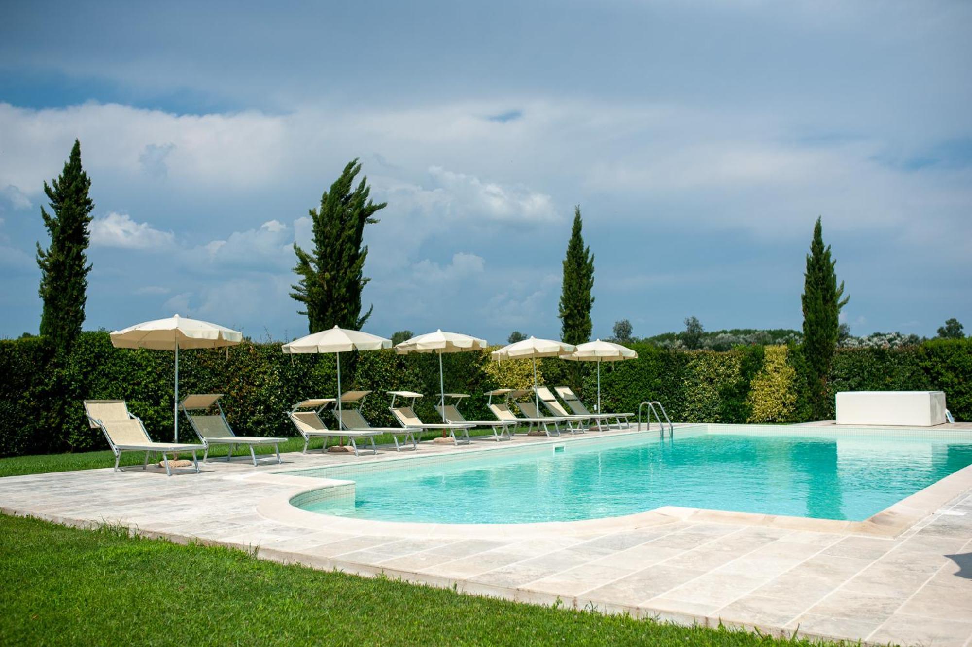 Le Colombaie Country Resort Ponsacco Extérieur photo