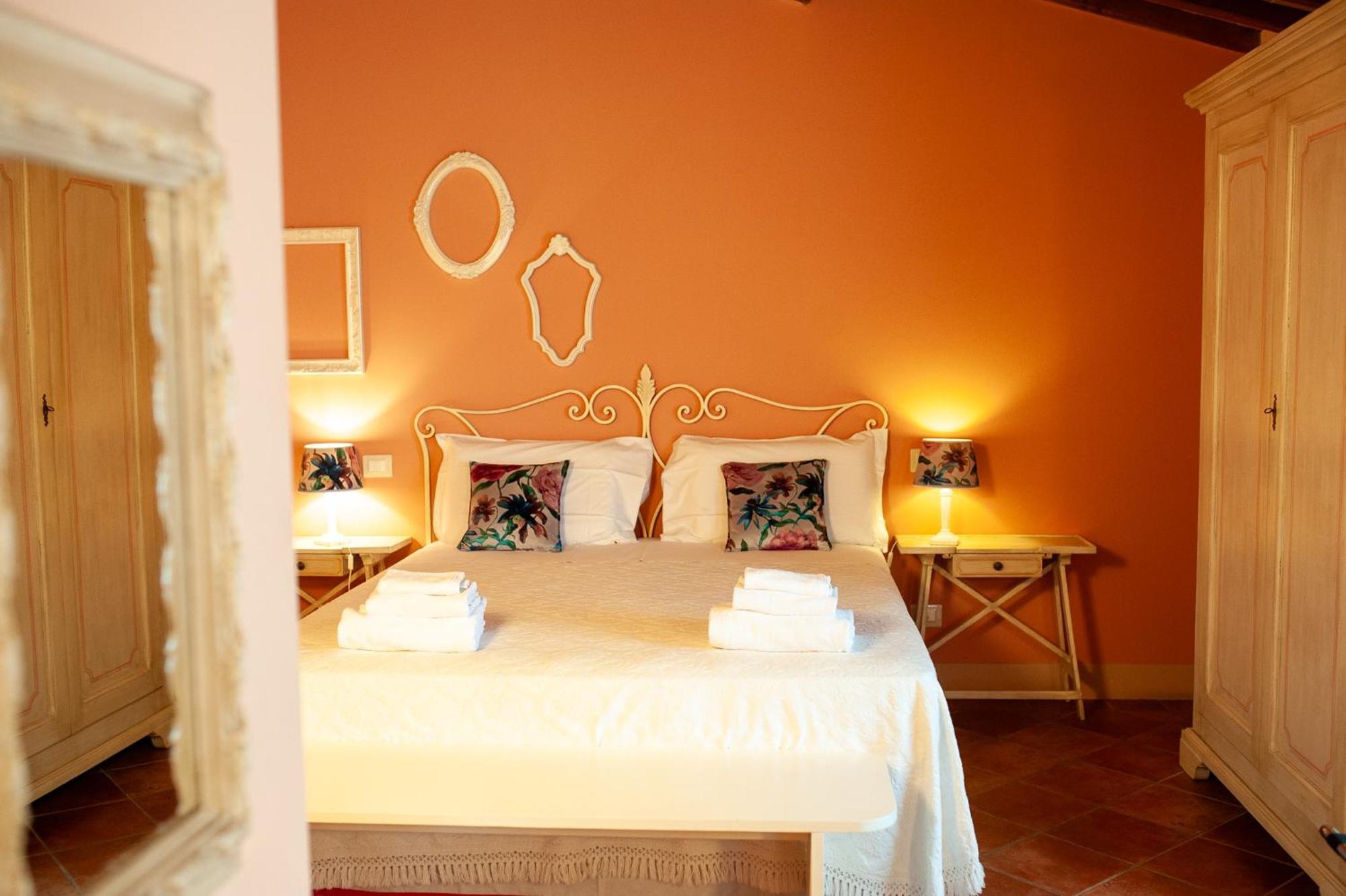 Le Colombaie Country Resort Ponsacco Extérieur photo